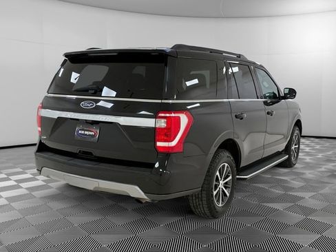 Used 2021 Ford Expedition XLT AWD/4WD image 5