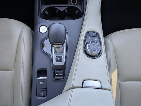 Used 2019 INFINITI QX50 Luxe w/ Navigation Package image 19