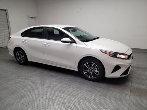 Used 2023 Kia Forte LXS image 11