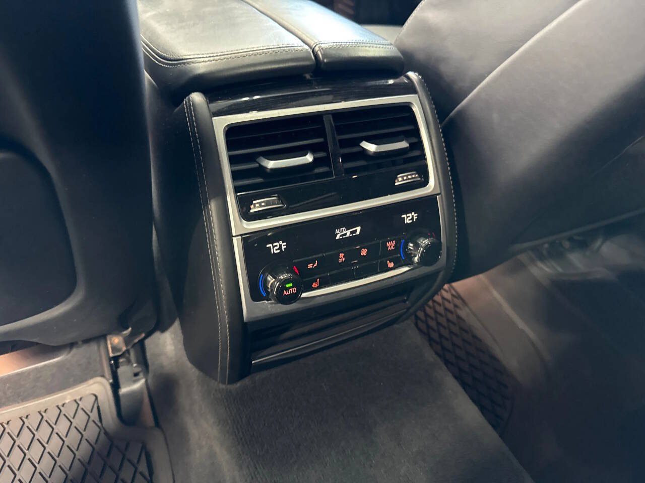 Used 2018 BMW 750i xDrive AWD/4WD image 15