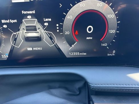 Used 2023 Nissan Ariya AWD image 25