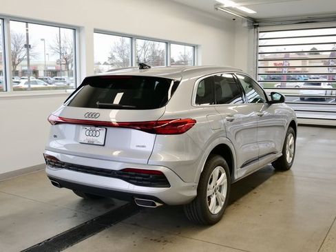New 2025 Audi Q5 Premium image 6