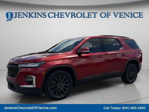 Used 2023 Chevrolet Traverse RS FWD image 11