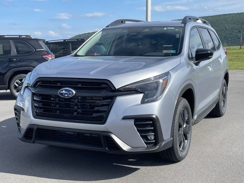 Used 2026 Subaru Ascent Premium AWD/4WD image 5