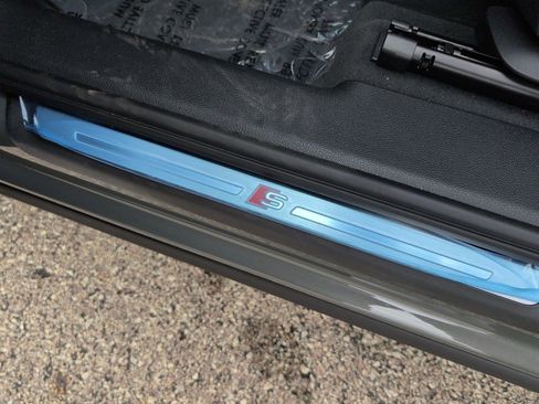 New 2025 Audi Q3 2.0T Premium image 11