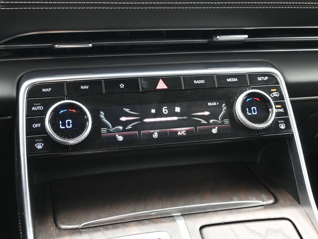 Used 2024 Genesis GV80 2.5T AWD/4WD image 18