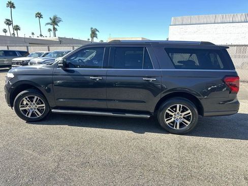 Used 2023 Ford Expedition Max Limited image 7