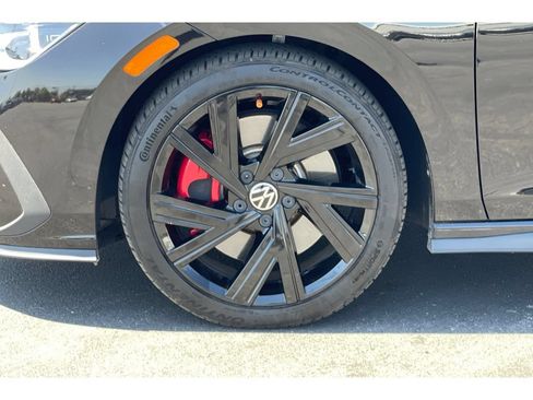 Used 2022 Volkswagen GTI SE FWD image 11