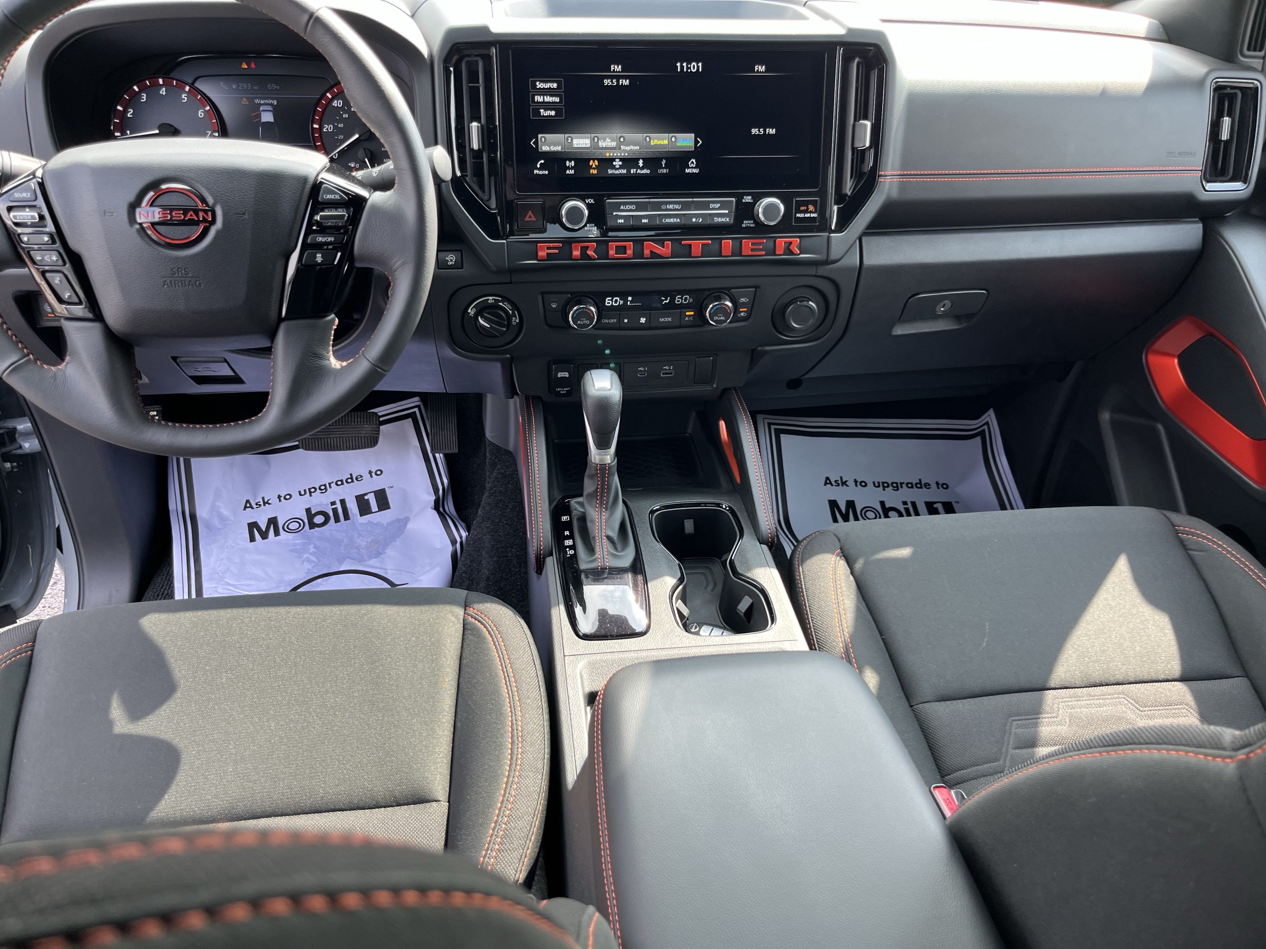 Used 2025 Nissan Frontier PRO-4X AWD/4WD image 19