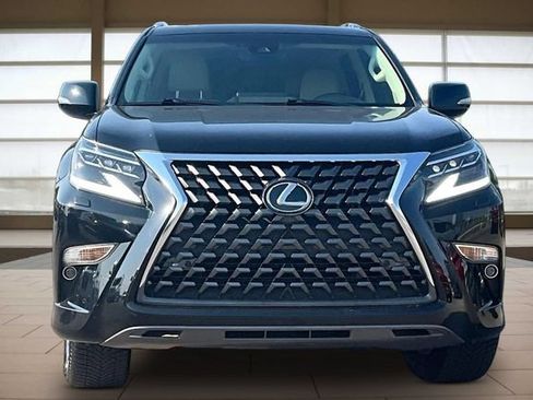 Used 2022 Lexus GX 460 Premium w/ Premium Package AWD/4WD image 3