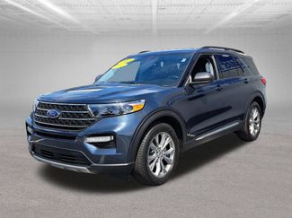 Used 2023 Ford Explorer XLT w/ Equipment Group 202A RWD video 4