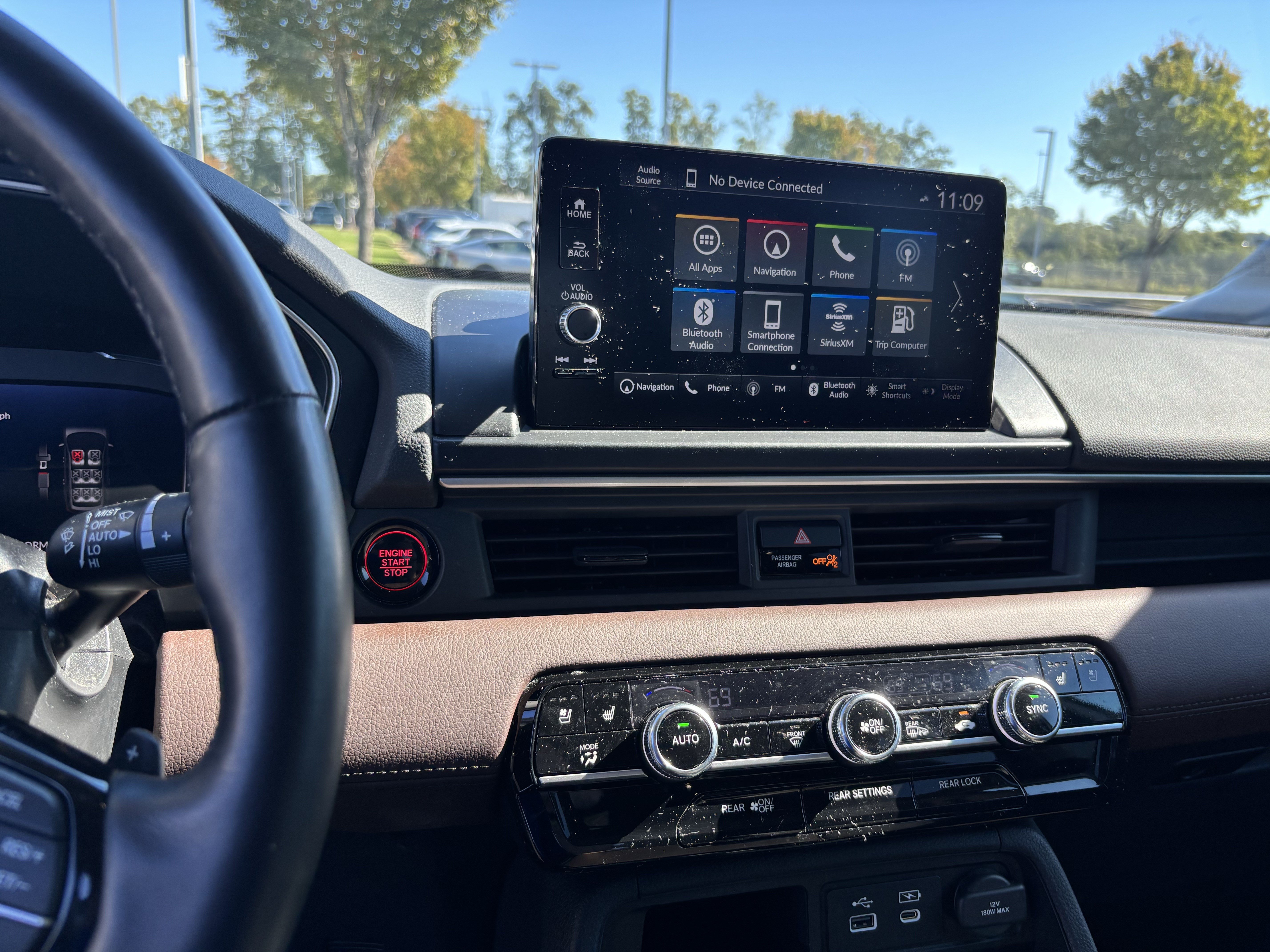 Used 2024 Honda Pilot Elite image 18