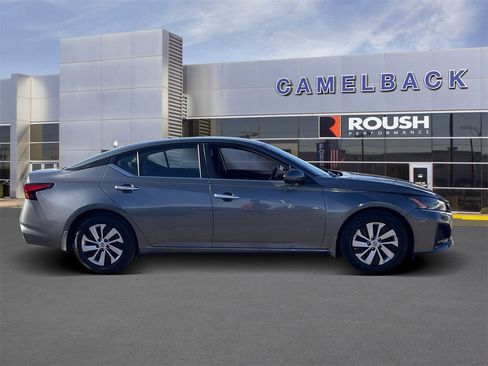 Used 2023 Nissan Altima 2.5 S image 6