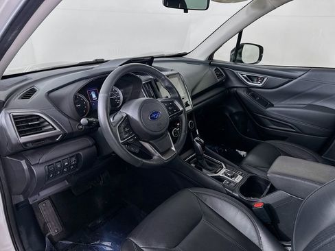 Used 2023 Subaru Forester Touring image 14