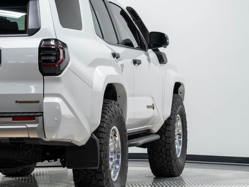 Used 2025 Toyota 4Runner Trailhunter image 14