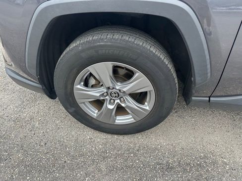 Used 2022 Toyota RAV4 XLE image 11