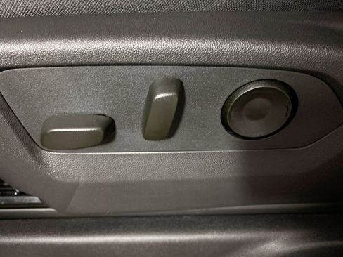 Used 2026 GMC Sierra 1500 Elevation image 12