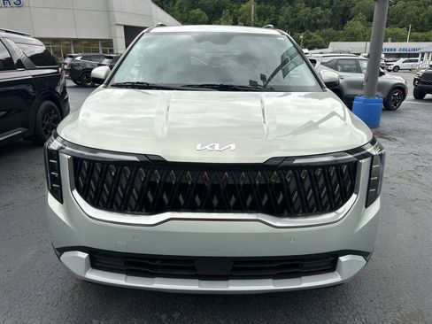 New 2026 Kia Carnival EX FWD image 2