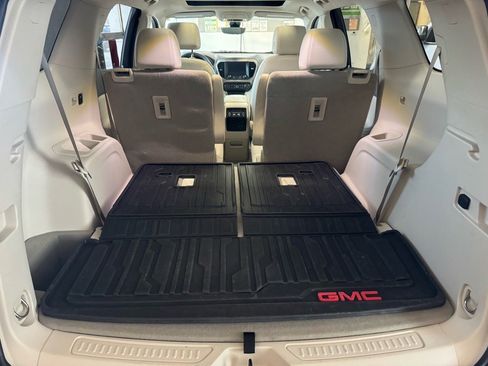 Certified 2021 GMC Acadia Denali w/ Denali Ultimate Package image 9