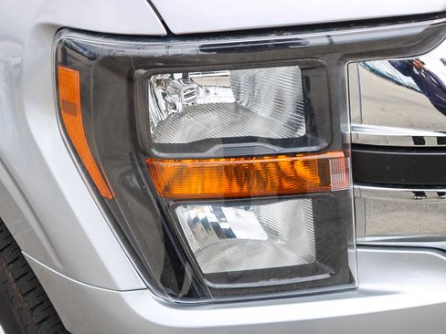 Used 2023 Ford F150 XLT AWD/4WD image 4