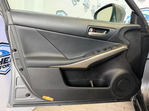 Used 2019 Lexus IS 300 F Sport w/ F Sport Package image 11