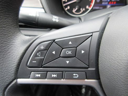 Used 2024 Nissan Altima 2.5 SV image 16