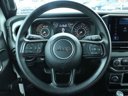 Used 2024 Jeep Wrangler Sport AWD/4WD image 21