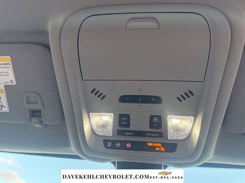 Used 2023 Chevrolet Equinox Premier image 23