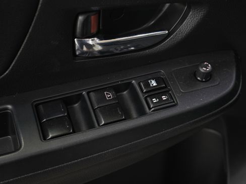 Used 2014 Subaru Crosstrek 2.0i Premium AWD/4WD image 21