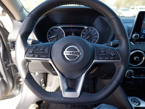 Used 2022 Nissan Sentra SV w/ Trunk Package image 13