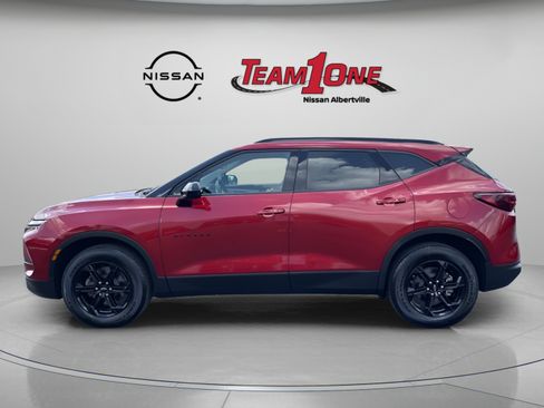 Used 2023 Chevrolet Blazer LT w/ Midnight/Sport Edition FWD image 4