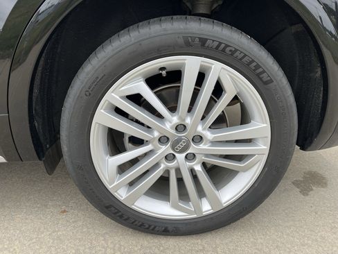 Used 2019 Audi Q5 2.0T Premium Plus w/ Premium Plus Package AWD/4WD image 13