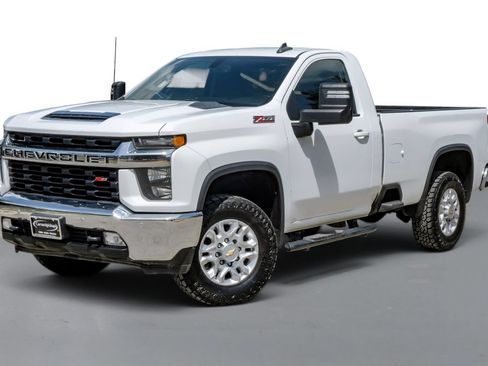 Used 2022 Chevrolet Silverado 2500 LT w/ Convenience Package AWD/4WD image 4
