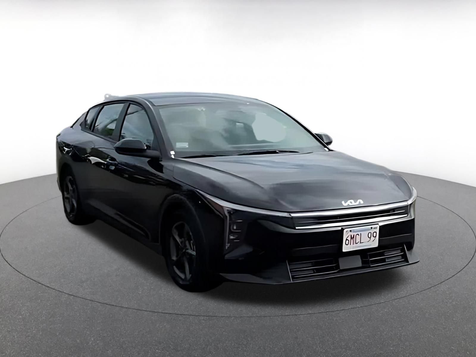 Used 2026 Kia K4 FWD image 2