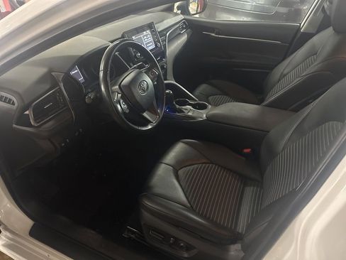 Used 2023 Toyota Camry SE image 8