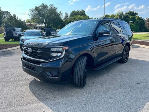 New 2027 Ford Expedition Platinum AWD/4WD image 3