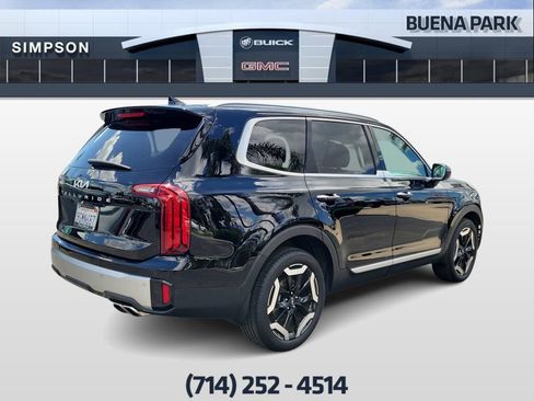 Used 2023 Kia Telluride S FWD image 8