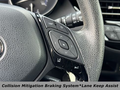 Used 2021 Toyota C-HR LE image 8