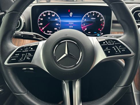 Used 2025 Mercedes-Benz C 300 4MATIC Sedan image 22