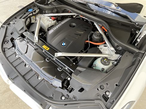 New 2026 BMW X5 xDrive50e w/ M Sport Package image 34