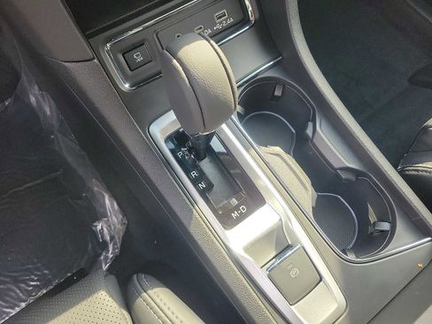 New 2025 Subaru Ascent Limited image 6