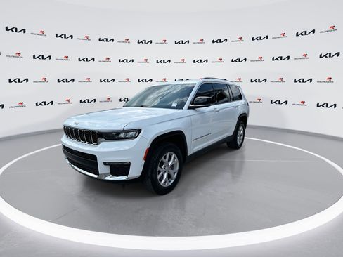 Used 2022 Jeep Grand Cherokee L Limited w/ Luxury Tech Group II AWD/4WD image 4