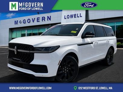 Used 2025 Lincoln Navigator Reserve w/ Jet Appearance Package