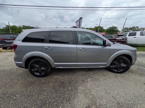 Used 2020 Dodge Journey Crossroad FWD image 7