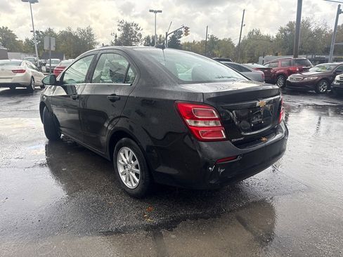 Used 2017 Chevrolet Sonic LT image 8
