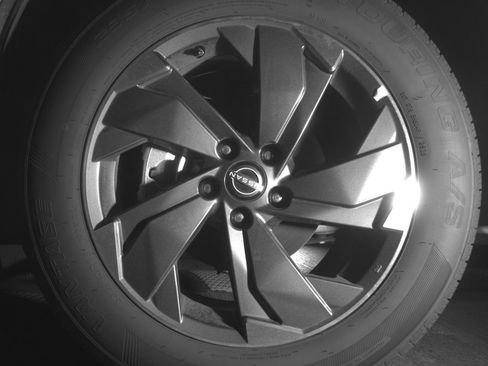 Used 2025 Nissan Rogue SV FWD image 12
