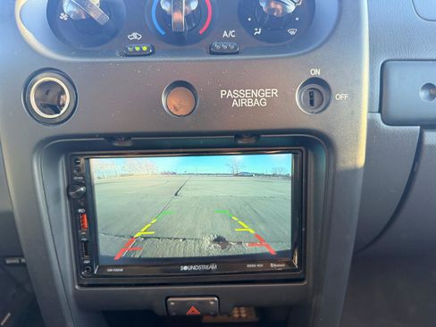 Used 2004 Nissan Frontier XE Desert Runner w/ (VTP) Value Truck Pkg image 18