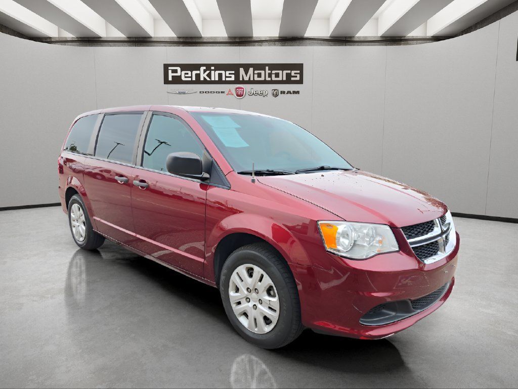 Used 2019 Dodge Grand Caravan SE w/ UConnect Hands-Free Group FWD image 8