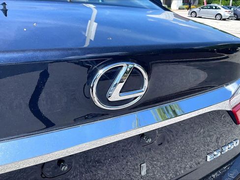 Used 2017 Lexus ES 350 w/ Luxury Package FWD image 31