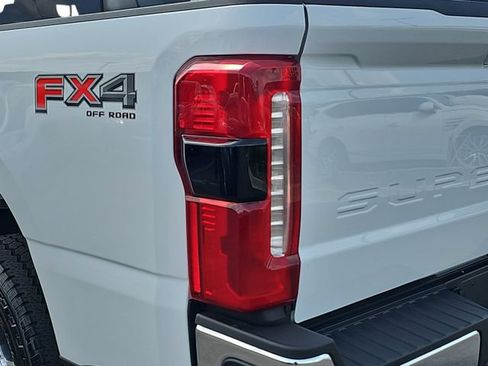 Used 2024 Ford F250 Lariat w/ FX4 Off-Road Package AWD/4WD image 30